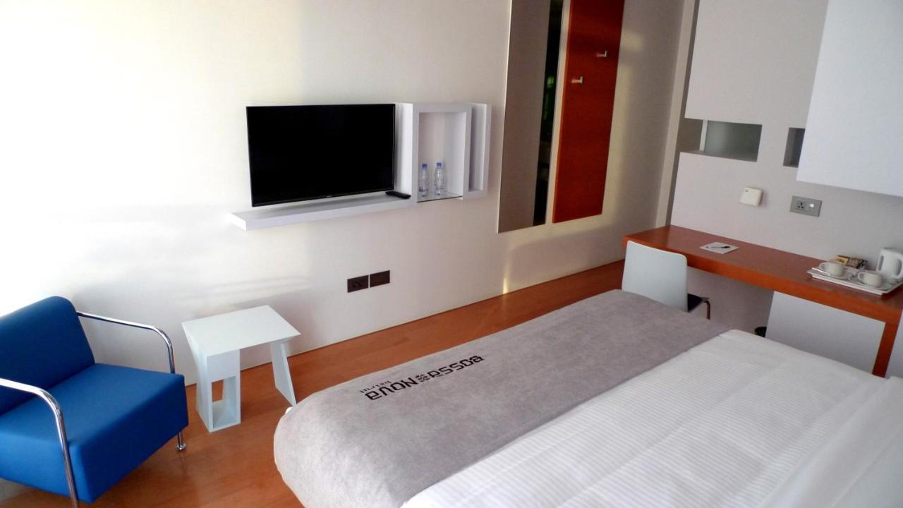Bossa Nova Beirut Hotel Exterior photo