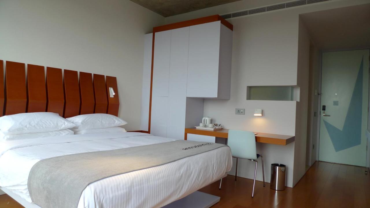 Bossa Nova Beirut Hotel Exterior photo